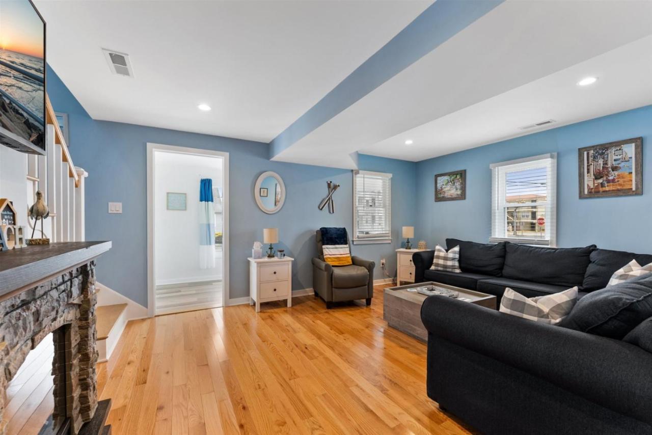 Newly Renovated 4 Bedroom Home Only 2 Blocks From The Beach! Wildwood Exteriör bild