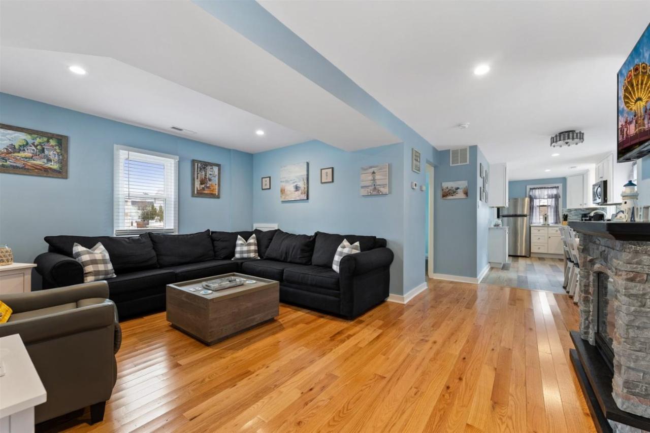 Newly Renovated 4 Bedroom Home Only 2 Blocks From The Beach! Wildwood Exteriör bild