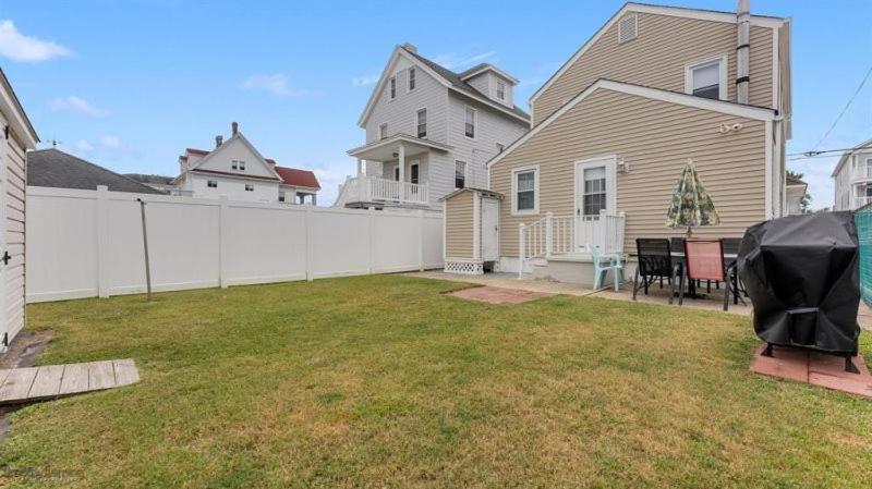 Newly Renovated 4 Bedroom Home Only 2 Blocks From The Beach! Wildwood Exteriör bild
